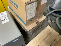Etikettenprinter met etiketten - afbeelding 6 van  9