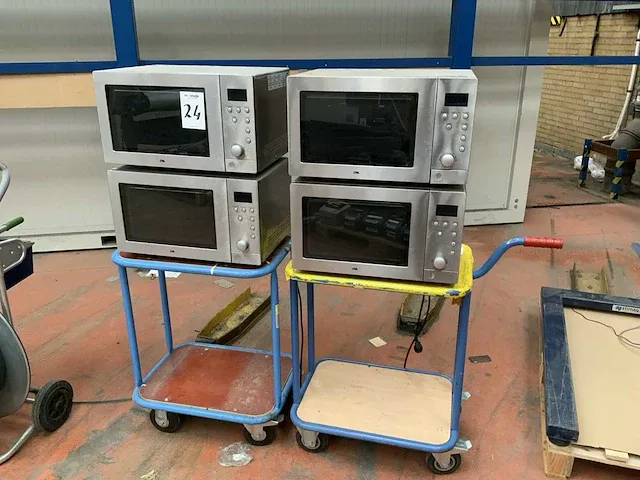 Etna ecm243rvs/e01 combi magnetron (4x) - afbeelding 1 van  3