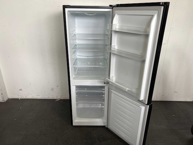 Etna kcv143zwa - koel-vriescombinatie - verwisselbare draairichting - zwart - 143 cm - afbeelding 3 van  6