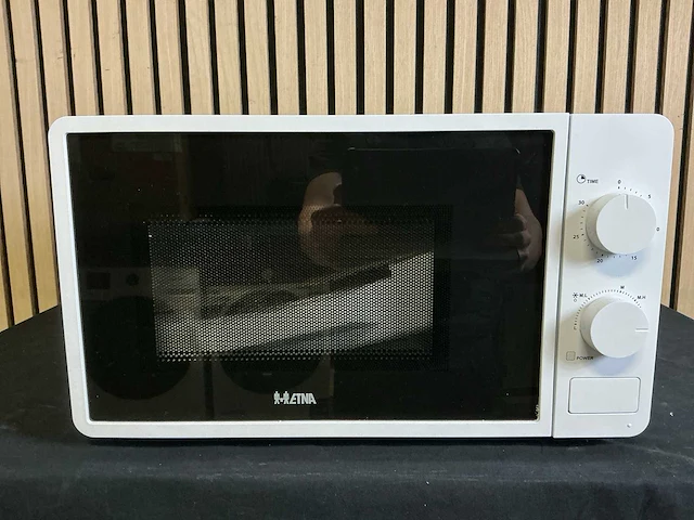 Etna smv220wit vrijstaande magnetron - afbeelding 1 van  3