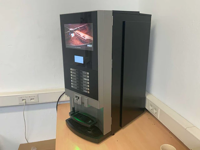 Etna tfz100 koffiemachine en oasis waterkoeler - afbeelding 1 van  16