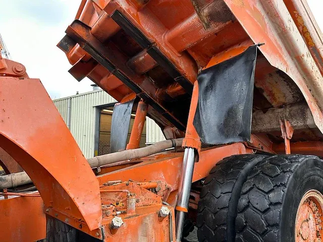 Euclid r40 cummins motor dumper - afbeelding 11 van  15