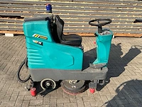 Eureka e75/2 vloerreiniger - zit schrob-/zuigmachine - afbeelding 8 van  15