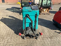 Eureka e75/2 vloerreiniger - zit schrob-/zuigmachine - afbeelding 11 van  15