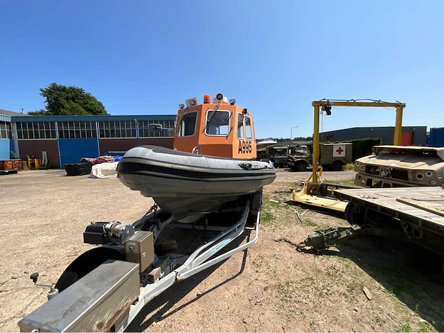 Euro offshore rib with volvo penta tamd42 patrol survey consoleboot en visboot - afbeelding 19 van  22