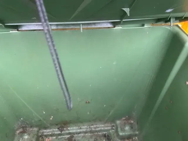 Euro plast afvalcontainer - afbeelding 2 van  3