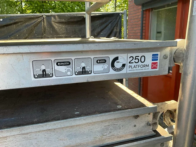 Euro scafold rolsteiger - afbeelding 13 van  15