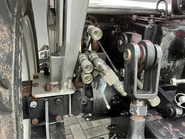 Euro trac - 2009 - f40ii - vierwielaangedreven landbouwtractor - afbeelding 14 van  24