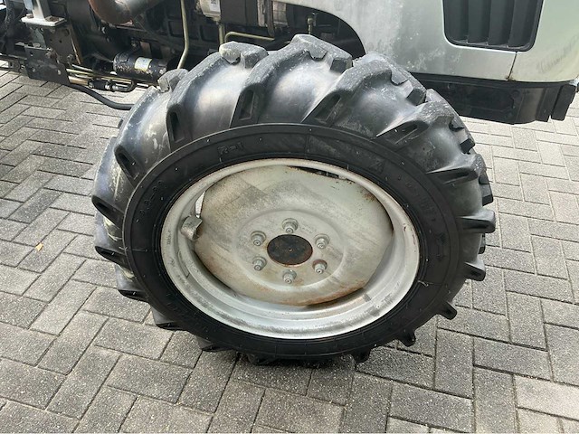 Euro trac - 2009 - f40ii - vierwielaangedreven landbouwtractor - afbeelding 5 van  24