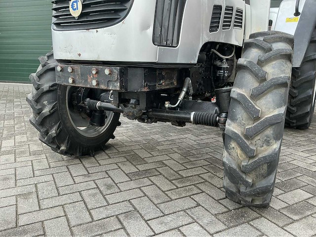Euro trac - 2009 - f40ii - vierwielaangedreven landbouwtractor - afbeelding 15 van  24