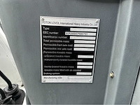 Euro trac - 2009 - f40ii - vierwielaangedreven landbouwtractor - afbeelding 16 van  24