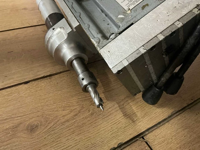 Euroboor p06-14j air 52/3 magneetboor pneumatisch - afbeelding 3 van  6