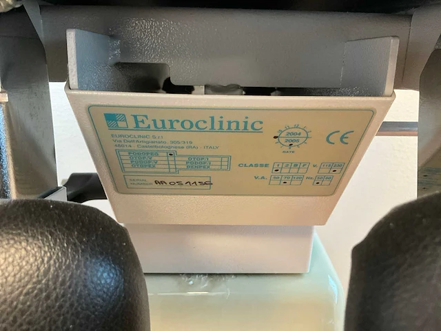 Euroclinic podopeg classe 1 behandelstoel - afbeelding 2 van  7