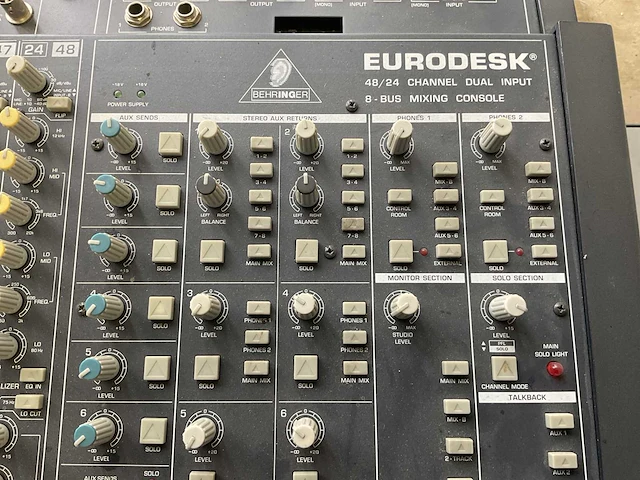 Eurodesk mixing console - afbeelding 5 van  5