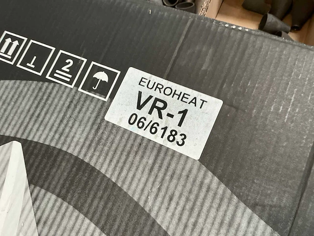 Euroheat volcano vr1 06/06 181 heater op cv warm water - afbeelding 5 van  15