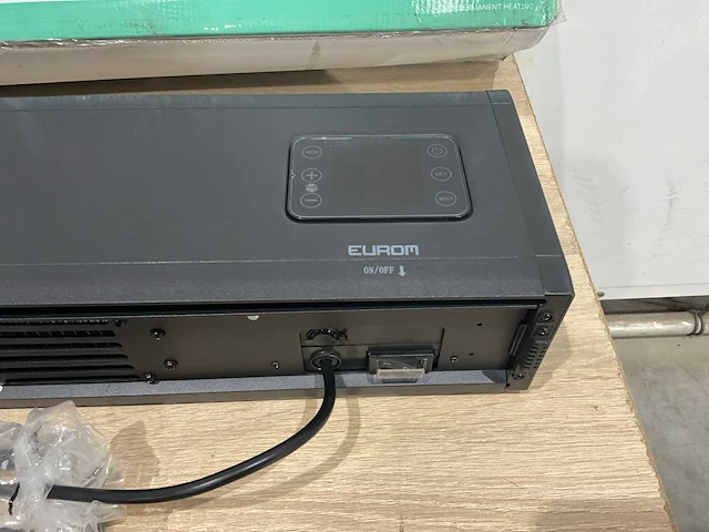 Eurom alutherm baseboard 2000 black convector verwarming - afbeelding 4 van  8