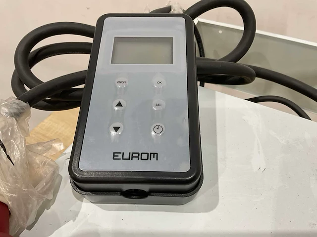 Eurom ek9000 wall heater - afbeelding 6 van  8
