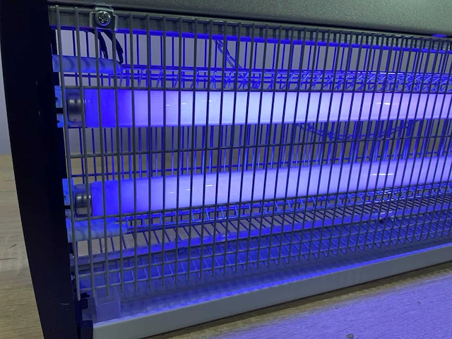 Eurom fly away metal 40-2 vliegenlamp - afbeelding 4 van  5