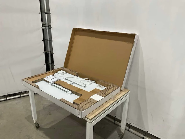 Eurom mon soleil 600 infrarood plafond paneel - afbeelding 1 van  7