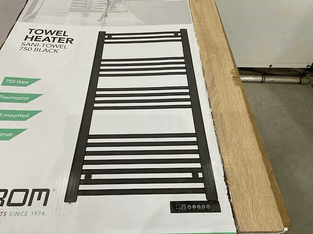 Eurom sani-towel 750 black badkamer radiator - afbeelding 4 van  5