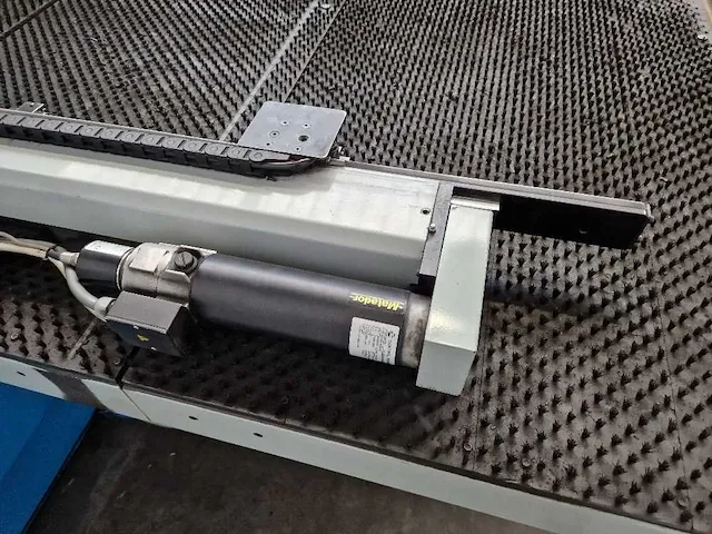 Euromac - cx 1000 30 - pons-nibbelmachine - afbeelding 8 van  15