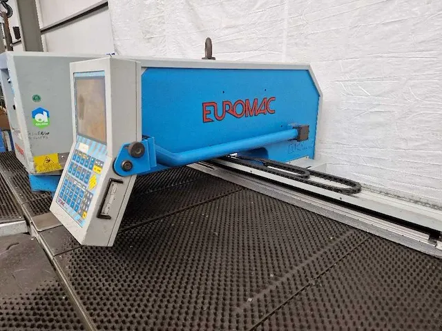 Euromac - cx 1000 30 - pons-nibbelmachine - afbeelding 13 van  15
