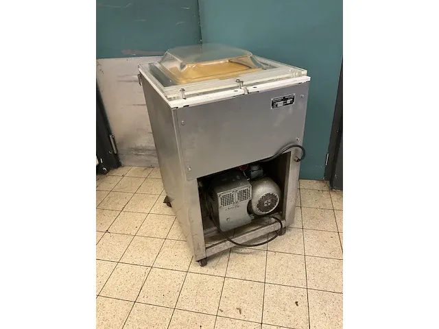 Europack haz-2002 vacuüm machine - afbeelding 10 van  13