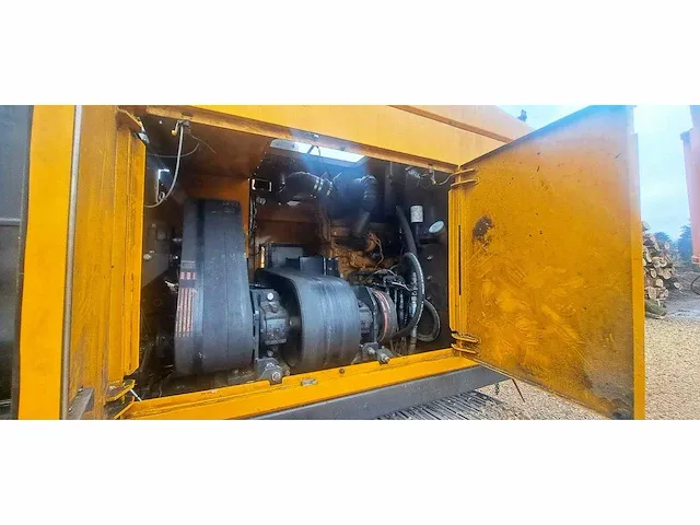 Europe chipper 1175 houthakselaar - afbeelding 6 van  19