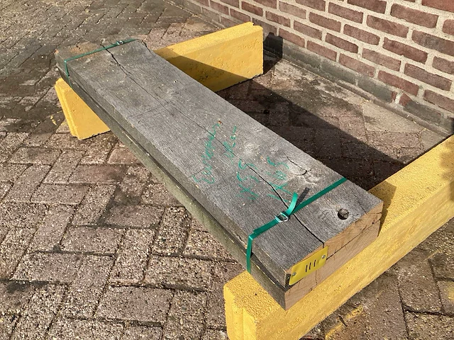 Europees eiken - gezaagd 120 x 300 x 1360 mm - schaaldeel (2x) - afbeelding 1 van  6