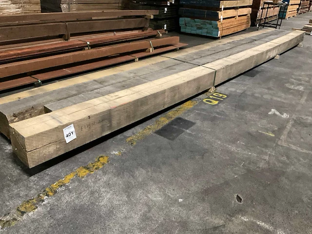 Europees eiken balken 200x200 mm (4x) - afbeelding 1 van  5