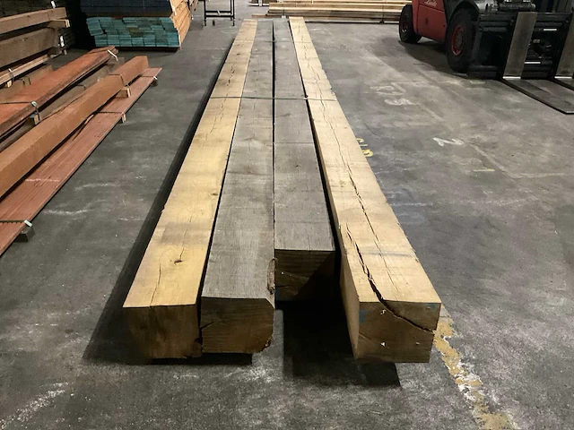 Europees eiken balken 200x200 mm (4x) - afbeelding 2 van  5
