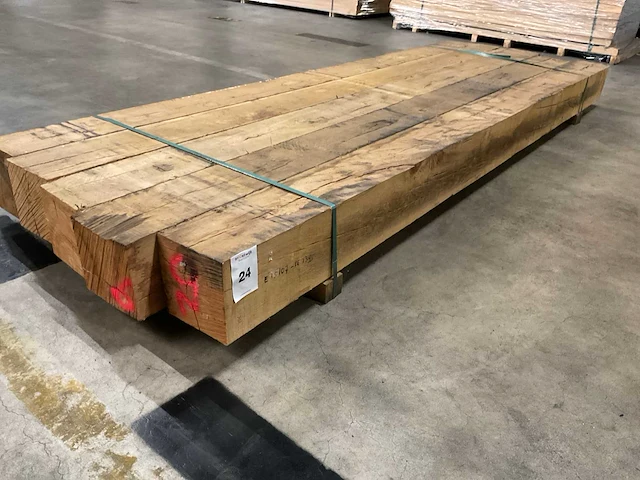 Europees eiken balken 200x200 mm (5x) - afbeelding 1 van  5