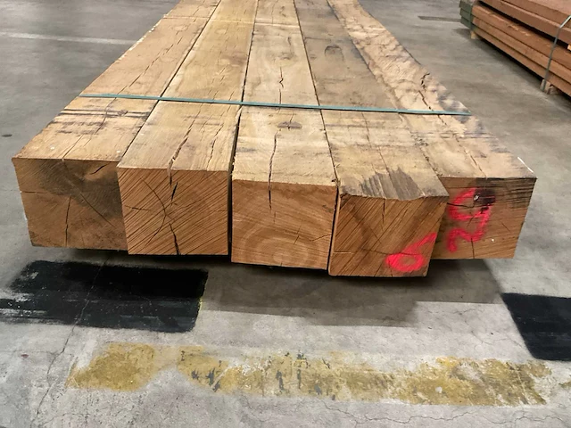 Europees eiken balken 200x200 mm (5x) - afbeelding 2 van  5