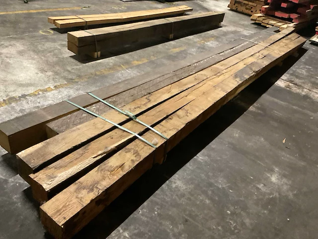 Europees eiken balken 200x200 mm (5x) - afbeelding 3 van  4