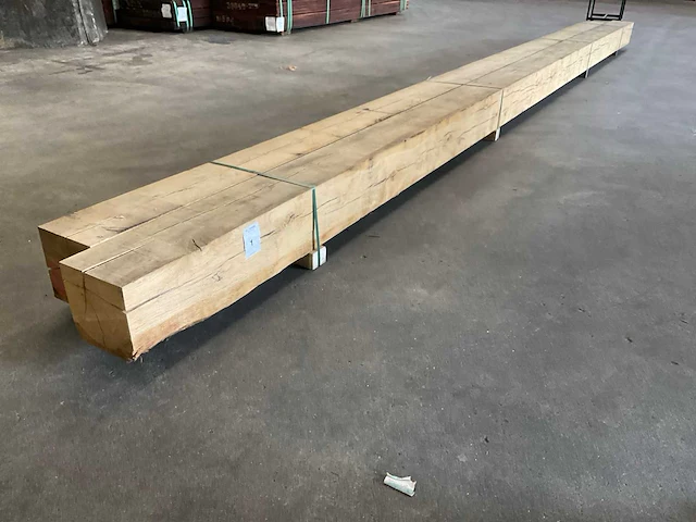 Europees eiken balken 250x250 mm (2x) - afbeelding 1 van  5