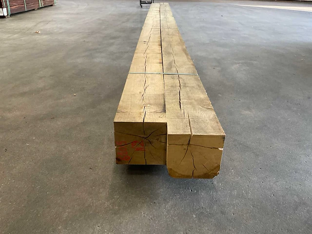 Europees eiken balken 250x250 mm (2x) - afbeelding 2 van  5