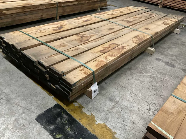 Europees eiken planken 27 mm ca. 0,338 m³ - afbeelding 1 van  5
