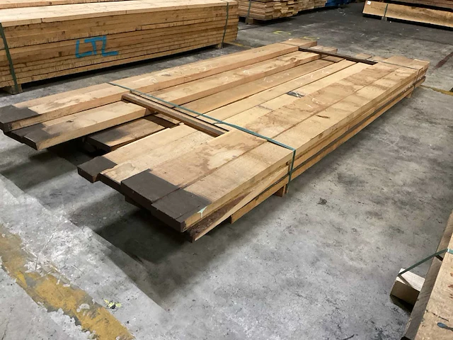 Europees eiken planken 34 mm ca. 0,316 m³ - afbeelding 2 van  3