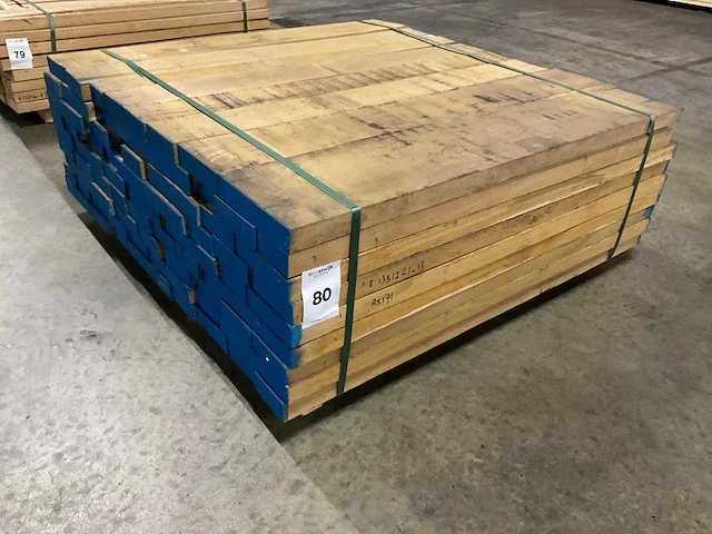 Europees eiken planken 40 mm ca. 0,474 m³ - afbeelding 1 van  5