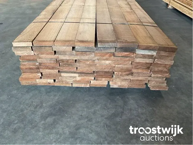 Europees eiken planken gestoomd ca. 0,9 m³ - afbeelding 4 van  5