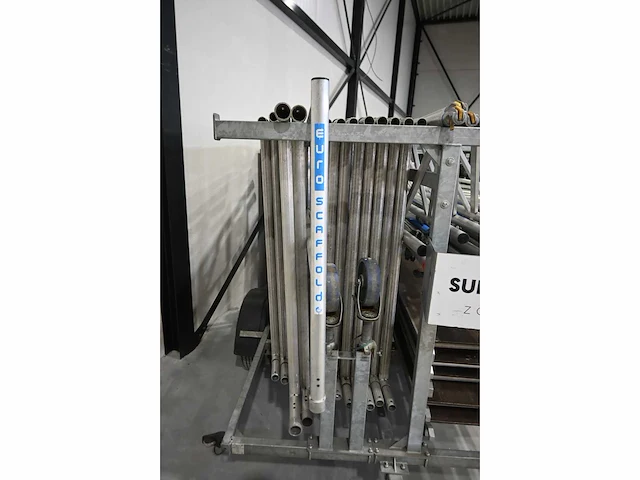 Euroscaffold - 15.2 meter aluminium rolsteiger met aanhanger - afbeelding 6 van  10
