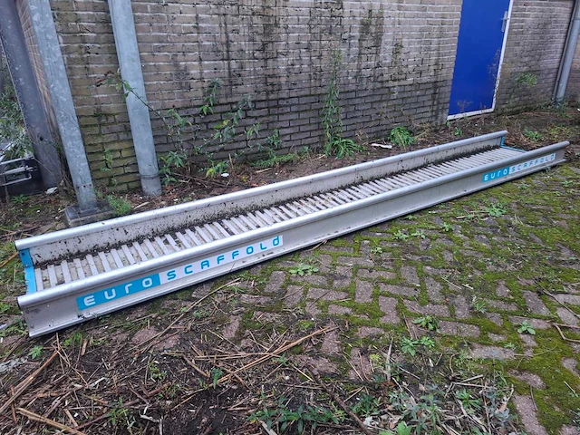 Euroscaffold - 4m - loopbrug - afbeelding 1 van  2