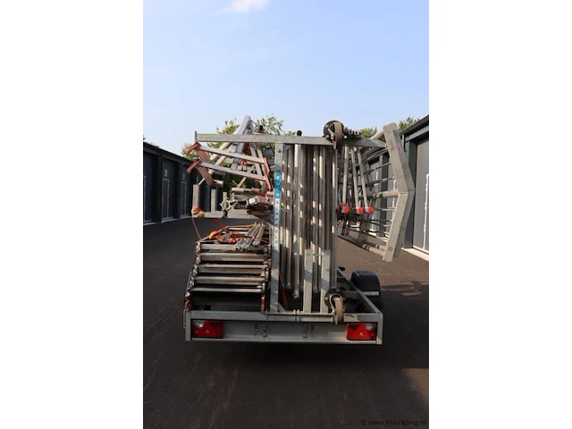 Euroscaffold rolsteiger op kar - 350x200x184 cm - afbeelding 6 van  9