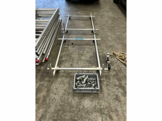 Euroscaffold solar lift (2x) - afbeelding 2 van  7