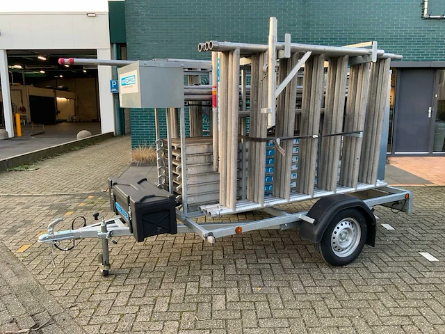 Euroscaffold steigeraanhanger met rolsteiger - afbeelding 12 van  22
