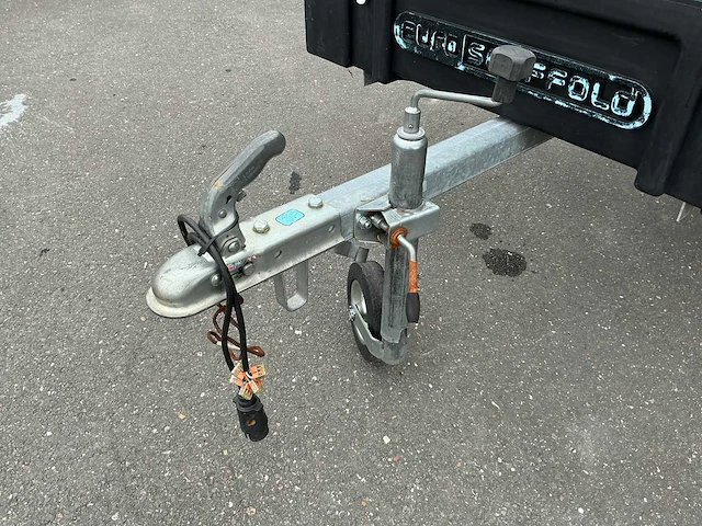Euroscaffold steigeraanhanger met rolsteiger - afbeelding 4 van  18