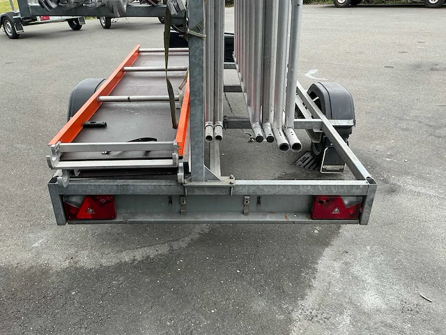 Euroscaffold steigeraanhanger met rolsteiger - afbeelding 18 van  18