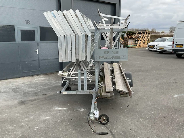 Euroscaffold steigeraanhanger met rss dakrandbeveiligingssets - afbeelding 9 van  15