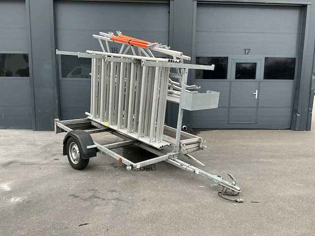 Euroscaffold steigeraanhanger met steiger - afbeelding 7 van  14