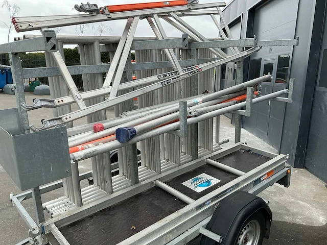 Euroscaffold steigeraanhanger met steiger - afbeelding 11 van  14